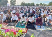 Masyarakat Labusel Laksanakan sholat Idul Adha 1443 H Bersama Bupati di Lapangan SBBK