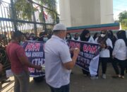 Puluhan Perwakilan THTR Demo Ke DPRD Dan Kantor Bupati