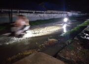 Hanya Tiga Puluh Menit Hujan Turun Jalan  Perjuangan Terendam