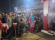 Pengguntingan Pita Pertanda Resmi Dibuka HUT Hari Jadi Labusel Ke-16 Oleh Wakil Bupati