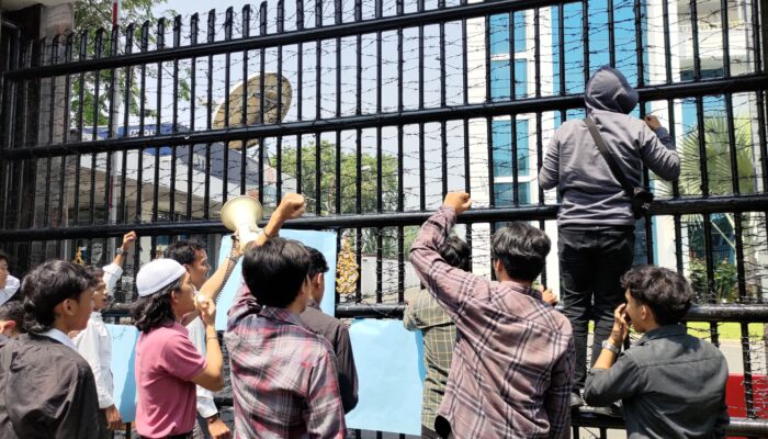 Diduga Cairkan Honor Fiktif, Kakanwil Kemenag Sumut Dilaporkan ke Kejati dan Polda