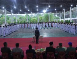 Bupati Labusel Kukuhkan 70 Personil Paskibraka “Jadilah Generasi Teladan”