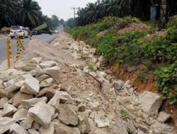 Drainase Misterius di Jalinsum Labusel, Proyek Miliaran Rupiah Tanpa Plank, Publik Dibutakan..!