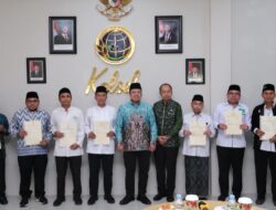 Serahkan 11 Sertipikat Tanah Wakaf untuk PCNU Kalimantan Selatan, Menteri Nusron Dorong Kolaborasi Lintas Organisasi Keagamaan