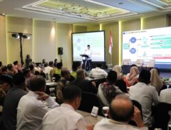 Jadi Pembicara di Rakernas BWI, Menteri Nusron Tegaskan Target Sertipikasi Wakaf hingga 2028