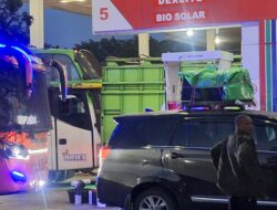Kurangnya Budaya Antri, Kemacetan Panjang Warnai SPBU Titi Merbau