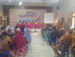 Bupati Labusel Serahkan 195 Paket Bimbingan Sosial di Tiga Kecamatan