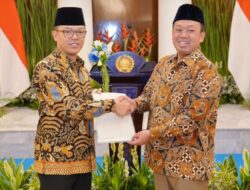 Serahkan Sertipikat Hak Pakai kepada Menteri Luar Negeri, Menteri Nusron “Langkah Amankan Aset Negara”