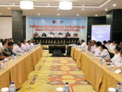 Pembinaan di Kanwil BPN Provinsi Papua, Menteri Nusron Perkuat Layanan Pertanahan: Semakin Sederhana, Semakin Baik