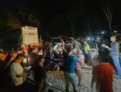 KA Tabrak Mobil Minibus di Tebingtinggi, Delapan Orang Meninggal Dunia