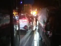 Arus Balik Lebaran Tersendat di Jalinsum Tolan–Kotapinang, Petugas Sigap Urai Kemacetan.
