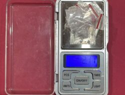 SatreNarkoba Polres Labusel Ringkus Di Wilkum Dua Polsek Pengedar Sabu dan Sita 3,63 Gram Barang Bukti.