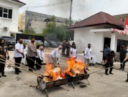 Kejaksaan Negeri Labuhanbatu Musnahkan Barang Bukti dari 198 Perkara Tindak Pidana Umum.