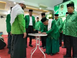 Abd. Hamid Zahid Nahkodai Organisasi Menuju Satu Abad Pengabdian PD Al Washliyah.
