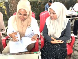 Di Balik Kesibukan Memimpin PWI, Erni Manja Tetap Menjadi Cahaya bagi Mahasiswa.