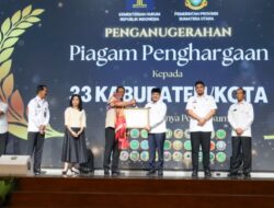 Akses Pelayanan Hukum Walikota Tebing Tinggi Terima Penghargaan Dari Kementerian Hukum RI.