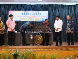 Perkuat Sinergi Bupati Labusel Buka Raker DPRD 2026 di Karo.