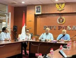 PWI Pusat Desak Hotman Paris Minta Maaf kepada Wartawan, Tegaskan Martabat Pers Tidak Boleh Direndahkan.