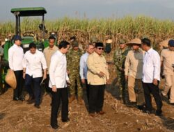 Dampingi Presiden Prabowo Panen Raya di Malang, Menteri Nusron: Ketahanan Pangan Butuh Kepastian Hukum Tanah.